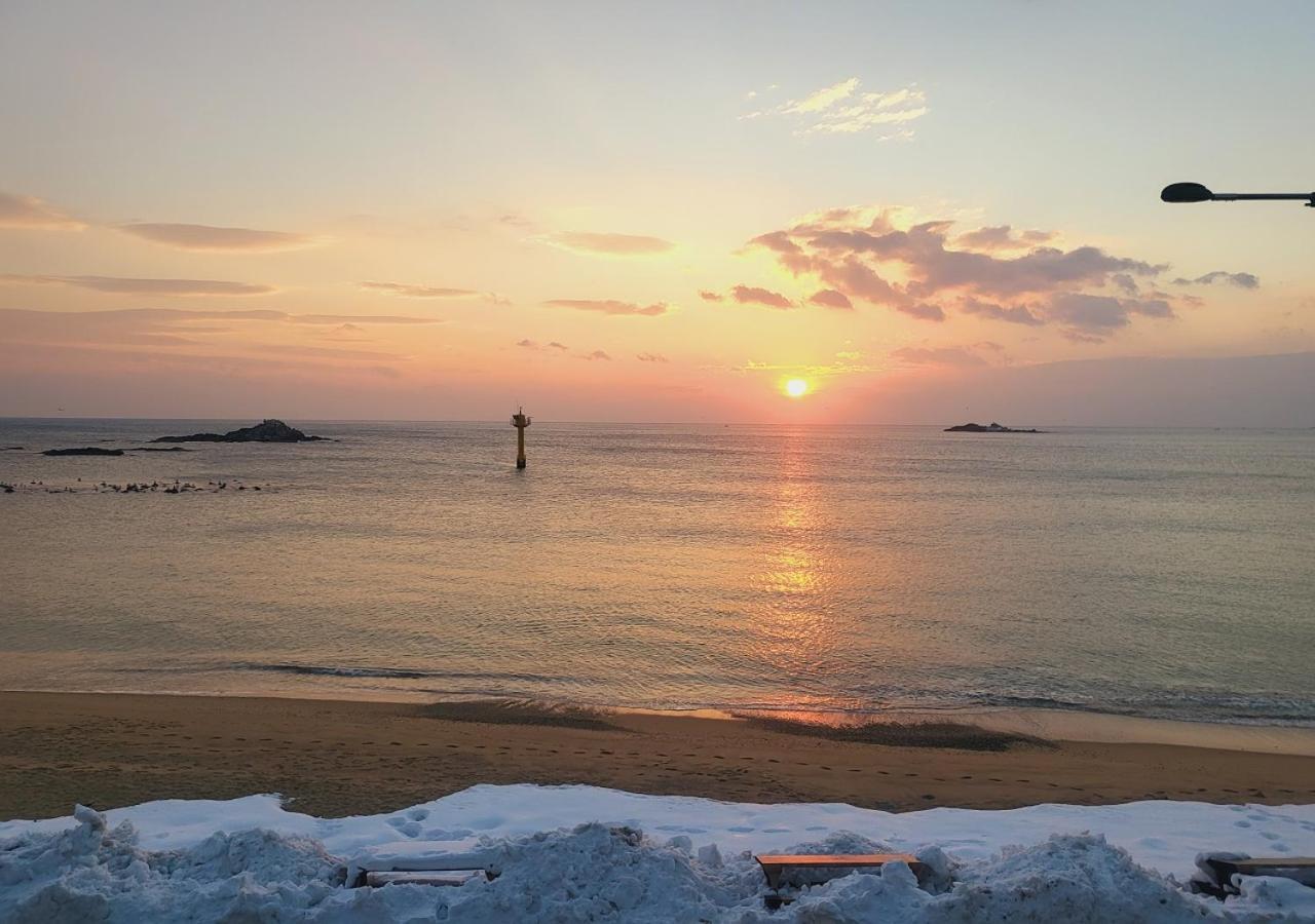Seaside Pension Goseong  Bagian luar foto